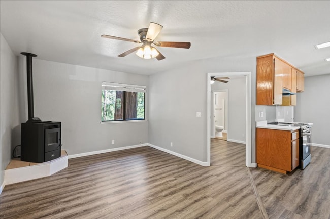 property at 5293 Buckhorn Rd