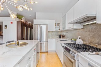 346 Congress St-Unit -Unit 702 in Boston, MA - Building Photo - Building Photo