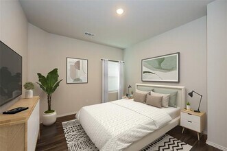 3704 Ruth Dr in Ennis, TX - Building Photo - Building Photo
