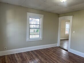 8 Normandy Rd in Lynn, MA - Foto de edificio - Building Photo