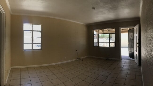 1400 St Johns Dr in El Paso, TX - Building Photo - Building Photo