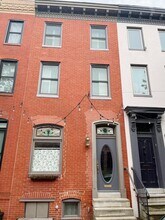 2039 E Lombard St in Baltimore, MD - Building Photo - Building Photo