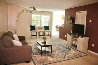 20 Deer Run Ct in Arbutus, MD - Building Photo - Building Photo