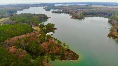 9077 Henderson Ln in Machipongo, VA - Building Photo - Building Photo