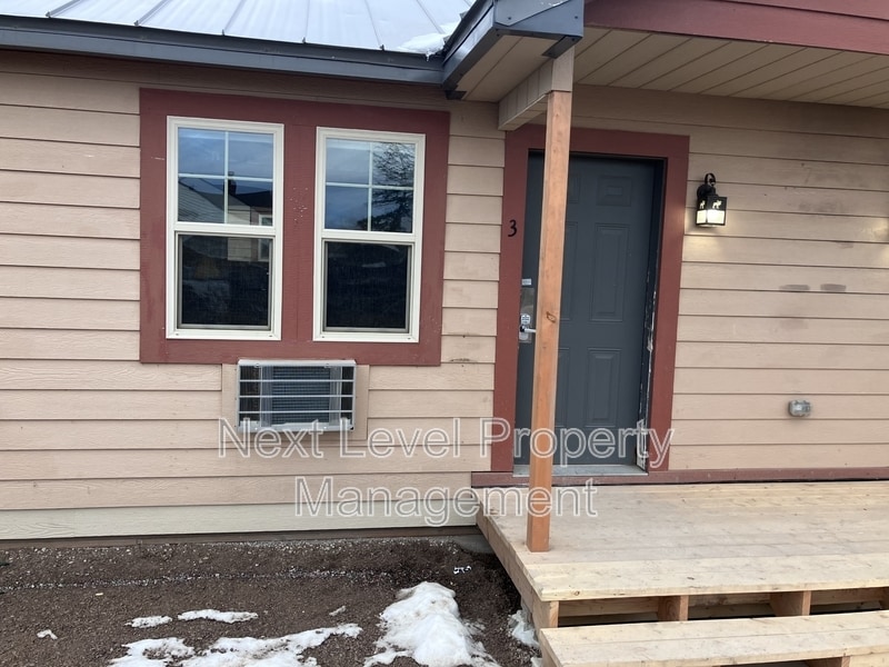20 Davis Ct in Kalispell, MT - Building Photo