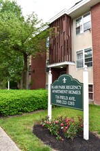 Blair Park Regency Apartment Homes in Plainfield, NJ - Foto de edificio - Building Photo