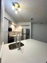 3390 Pinewalk Dr N in Margate, FL - Building Photo - Building Photo