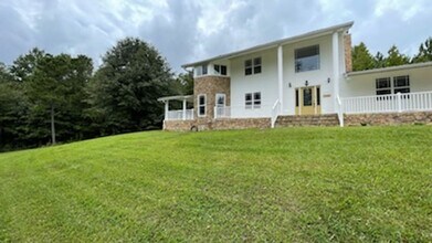 179 Parker Ln in Eastaboga, AL - Building Photo - Building Photo
