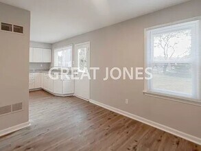 175 Du Bourg Ln in Florissant, MO - Foto de edificio - Building Photo