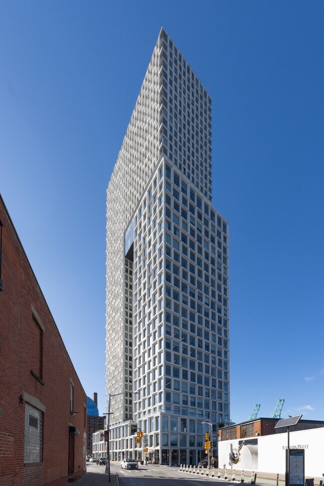 One South First in Brooklyn, NY - Foto de edificio - Building Photo