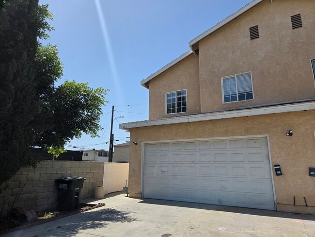 751 S Arizona Ave in East Los Angeles, CA - Building Photo - Building Photo