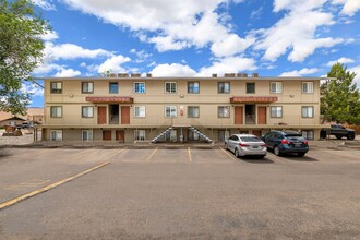 SLICK ROCK APARTMENTS in Grand Junction, CO - Building Photo - Interior Photo