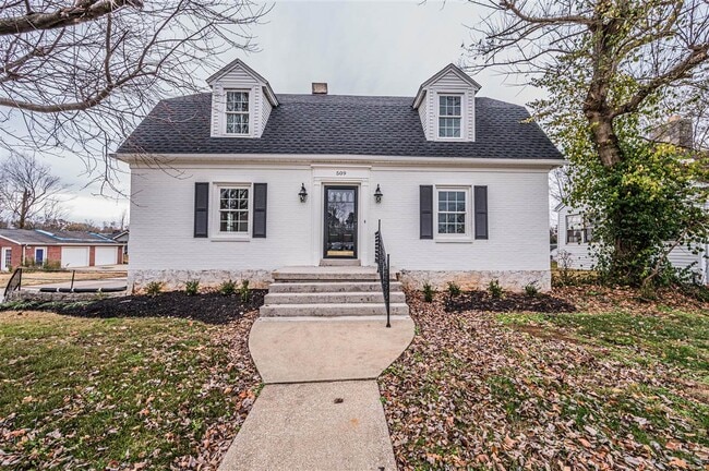509 University Dr