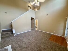 808 Hillandale Ln in Lithonia, GA - Building Photo - Building Photo