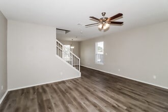 2702 Summerwalk Pl in Round Rock, TX - Foto de edificio - Building Photo