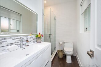 501 SW 19th Rd in Miami, FL - Building Photo - Building Photo