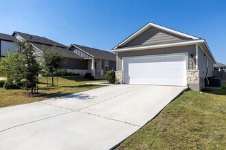 241 El Dorado Rd in Jarrell, TX - Building Photo - Building Photo