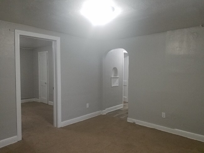 205 3rd Ave SE