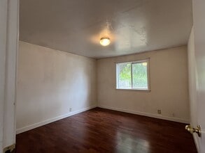1757 Glendale Dr in Mckinleyville, CA - Building Photo - Building Photo