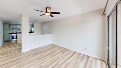 525 Olmsted Park Pl in Charlotte, NC - Building Photo - Building Photo