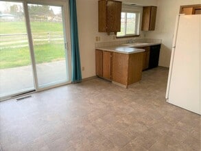 4801 Hillcrest Dr in Yakima, WA - Building Photo - Building Photo
