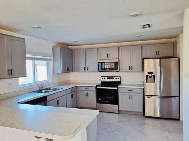 1120 Papaya Cir. in Davenport, FL - Building Photo - Building Photo