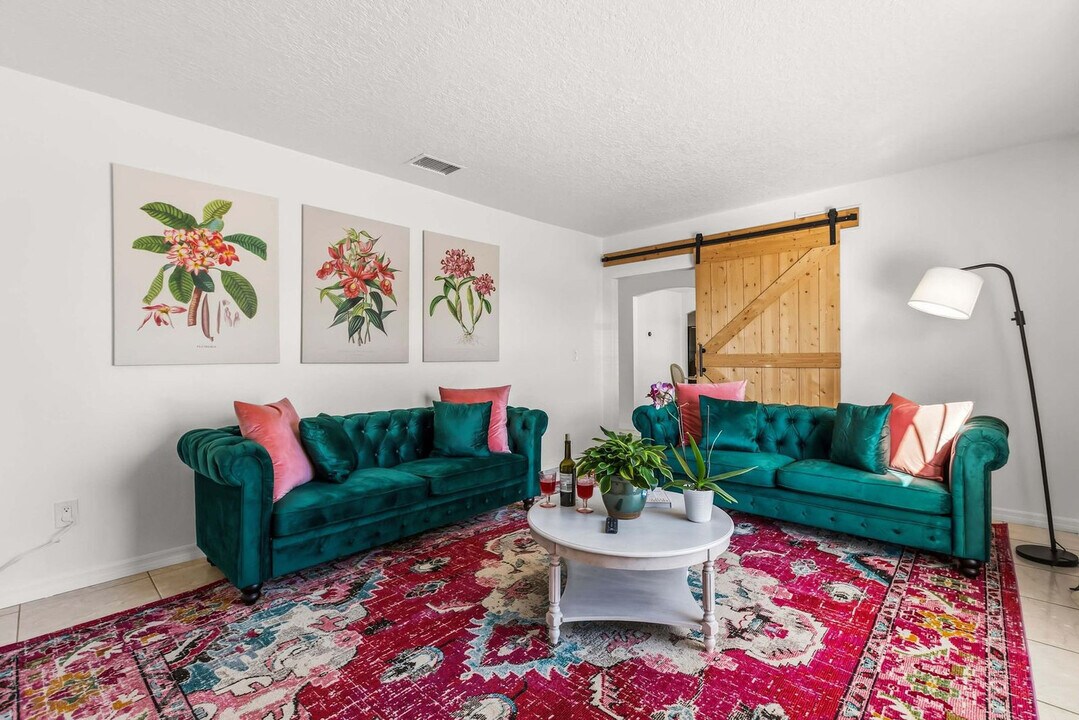 1040 Hali Ridge Ct in Kissimmee, FL - Building Photo