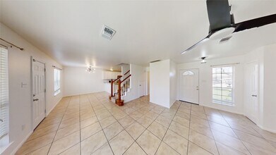 19946 Sycamore Valley Dr in Cypress, TX - Building Photo - Building Photo