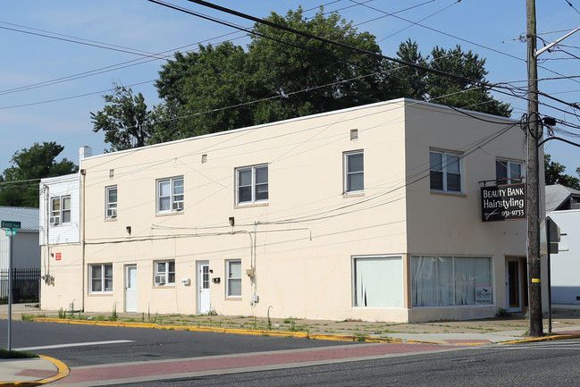 200 W Kings Hwy in Mt Ephraim, NJ - Building Photo - Building Photo