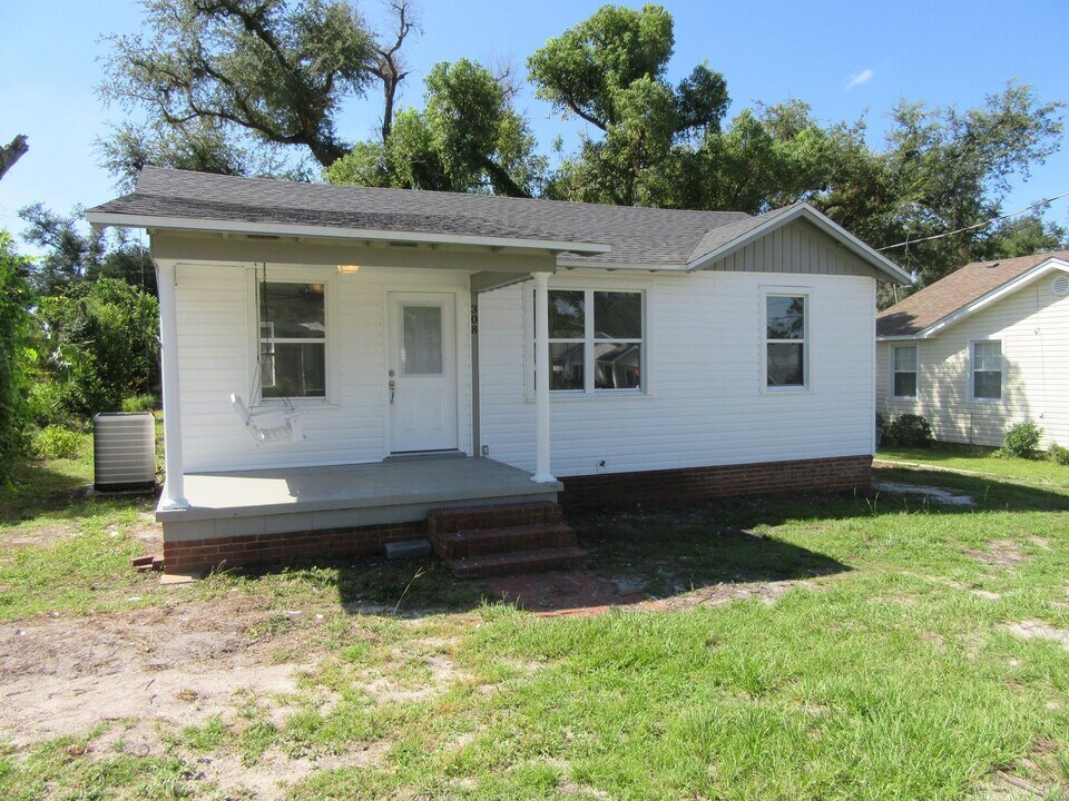 308 E 2nd St in Panama City, FL - Building Photo