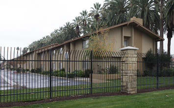 University Place Apartments in Riverside, CA - Building Photo - Building Photo