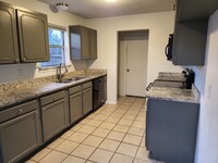 1005 Georgian Rd E photo'