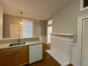 882 Walnut St Ln in Macon, GA - Foto de edificio - Building Photo