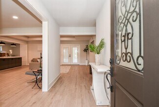 4302 McDermed Dr in Houston, TX - Building Photo - Building Photo