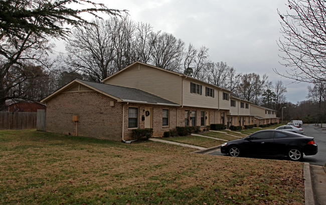 Afton House Apartments in Charlotte, NC - Foto de edificio - Building Photo