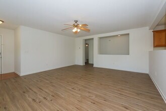 154 Paxton Pl in Newnan, GA - Building Photo - Building Photo