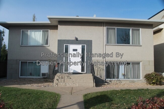 property at 10976-10124 124 St