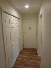 529 Sharon Garden Ct in Woodbridge, NJ - Building Photo - Building Photo