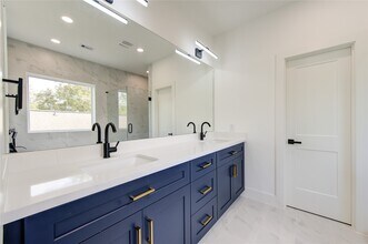 3639 Rebecca St in Houston, TX - Building Photo - Building Photo