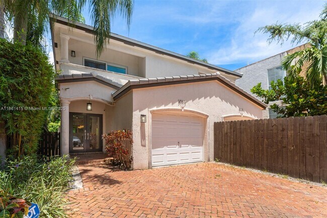 3053 Orange St in Miami, FL - Building Photo - Building Photo
