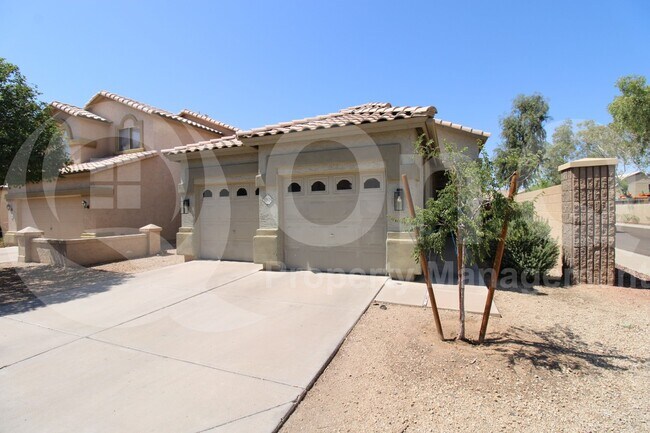 10504 W Coronado Rd in Avondale, AZ - Building Photo - Building Photo