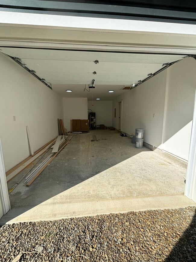 22 Pond Rd in Hampden, ME - Building Photo - Building Photo