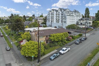 The Le Jene Apartments in Everett, WA - Building Photo - Building Photo