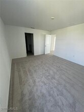 19501 Fairhill Ct in Lehigh Acres, FL - Building Photo - Building Photo