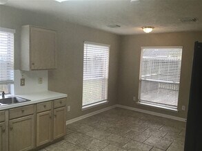 1043 Leadenhall Cir in Channelview, TX - Building Photo - Building Photo