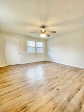 2209 W Calhoun St in Springfield, MO - Building Photo - Building Photo