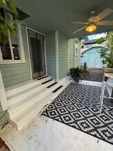 27 NE 49th St in Miami, FL - Foto de edificio - Building Photo