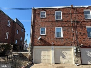 940 Vernon Rd in Philadelphia, PA - Building Photo - Building Photo