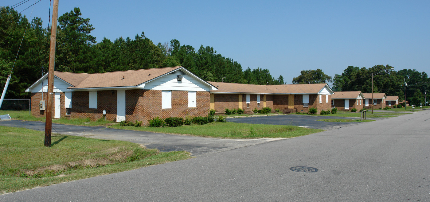 Wilson Place in Fayetteville, NC - Foto de edificio