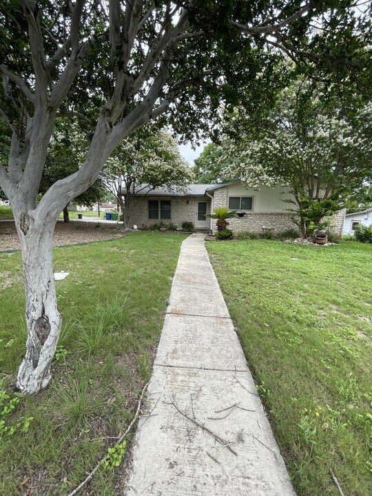 5623 Granger Pl in San Antonio, TX - Building Photo